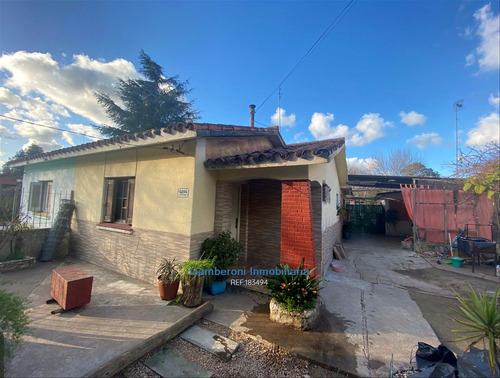Casa En Venta En Zona Lezica. Villa Colón.