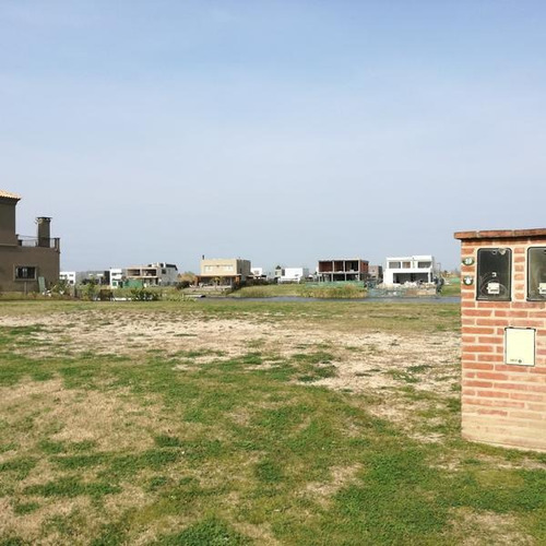 Imagen 10 de 13 de Terreno Con Costa De Laguna En Venta - Barrio Los Castaños, Nordelta