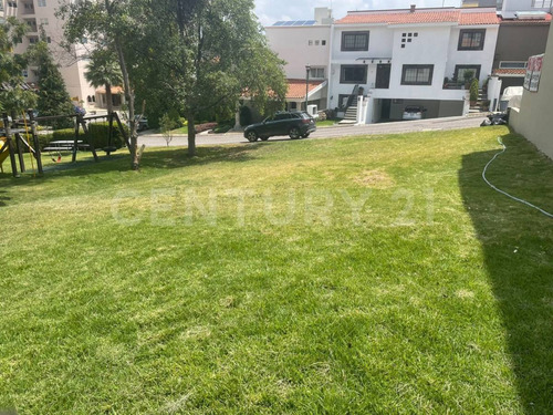 Terreno Ne Venta Villa Florence, Huixquilucan, Estado De México