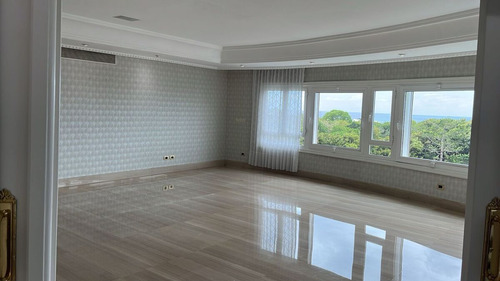 Apartamento En Los Cacicazgos, Santo Domingo