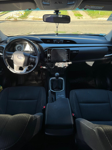 Vendo Toyota Hilux Sr 4x4 2023
