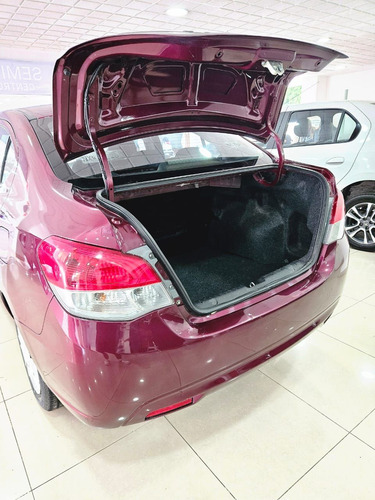 Dodge Attitude 1.2 Se At