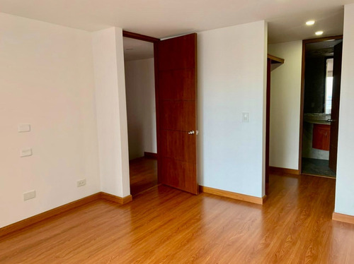 Imagen 11 de 20 de Apartamento Centro Internacional, Remodelado, Espectacular, Vista, Acabados Lujo, Sistema Sonido, Ubicacion Ideal, Cai
