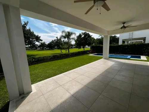 Villa En Condominio Horizontal Doble Acceso Controlado