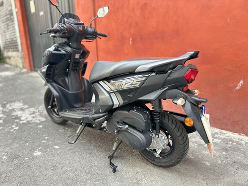 Yamaha Ray Zr 125 2025 Color Negra Con 9000 Km En Excelentes