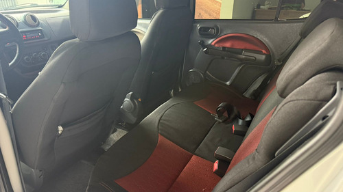 Fiat Uno 1.4 Sporting Flex 5p