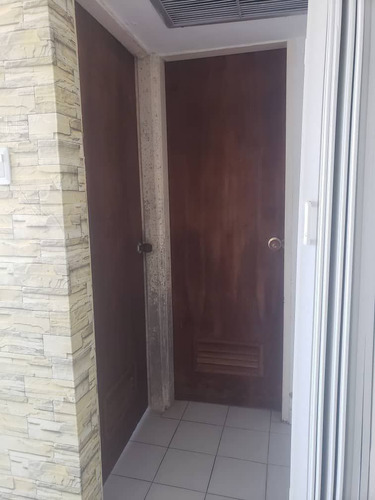 Hermoso Apartamento En Venta En Las Residencias Las Gaviotas, Estratégicamente Ubicado En La Urbanización Jorge Coll, Margarita. (a.p)