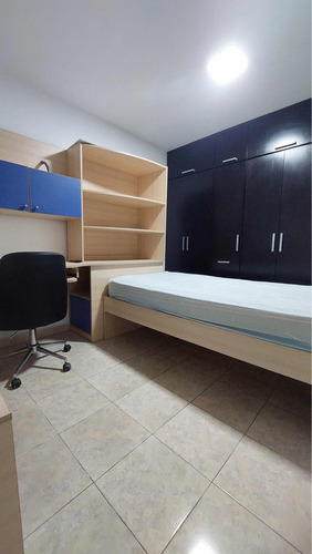 Apartamento Amoblado En Alquiler En Mañongo, Mi Viejo R - At