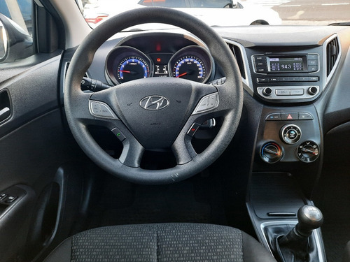 Imagem 13 de 14 de Hyundai Hb20 1.0 Comfort Plus 12v Flex 4p Manual