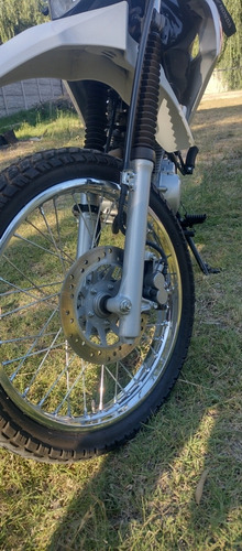 Imagen 6 de 24 de Honda Xr150l