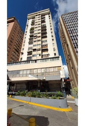 Imagen 1 de 8 de Local En Venta Los Cortijos Century 21 Plaza Francia 04125033903 Ml