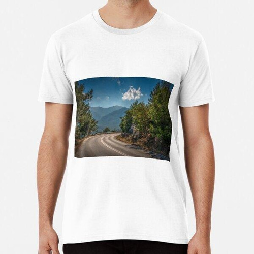 Remera Curva De La Carretera En La Montaña Algodon Premium