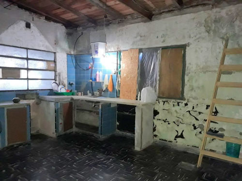 Imagen 9 de 13 de Casa De 3 Ambientes Con Garage Y Local - A Reciclar - Losa