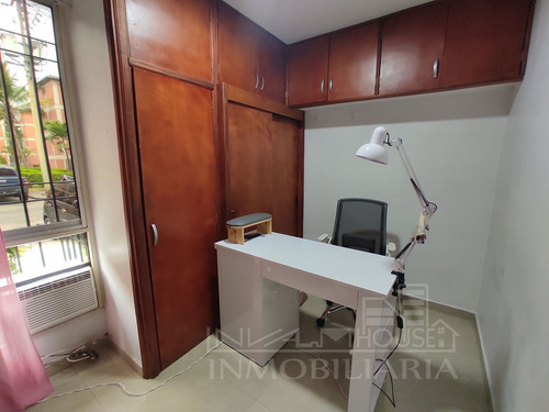 Imagen 11 de 14 de Invalmhouse Inmobiliaria. Apartamento En Venta Semi Amueblado En Jardines De Castillejo. Guatire Estado Miranda.