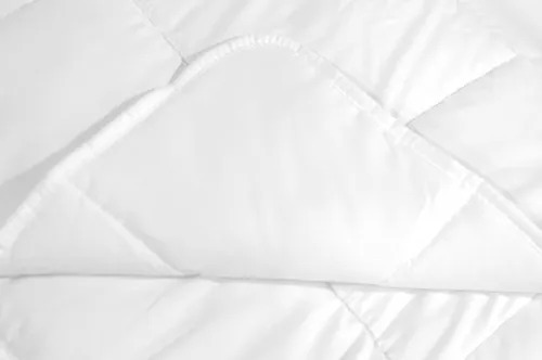 Imagen 3 de 4 de Acolchado Blanco La Bastilla Línea Hotel Twin