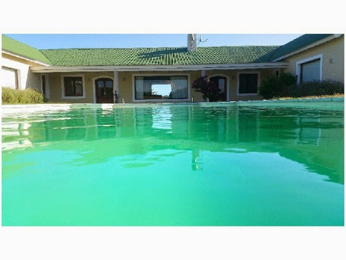 Quinta En Venta De 5 Dormitorios En Manantiales