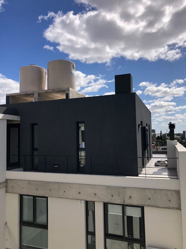 Imagen 29 de 30 de Espectacular 4 Ambientes En Venta En Haedo, Con Cochera.
