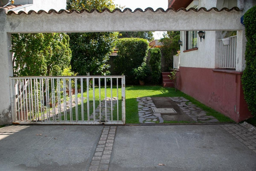 Nicanor Plaza 2031, La Reina, Chile