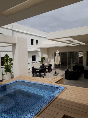 Foxpiantini.com - A302 | Apartamento Moderno En Piantini | Confort Y Lujo En Torre Exclusiva