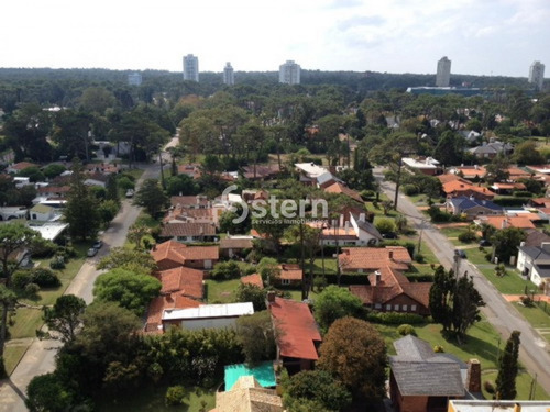Imagen 7 de 11 de Apartamento En Pda 8 Playa Mansa A 50 Mts. Del Mar