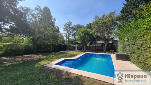Retasada!! Casa En Venta, En Del Viso, Barrio Los Jazmines, Sobre La Calle Necochea Esquina Florida.