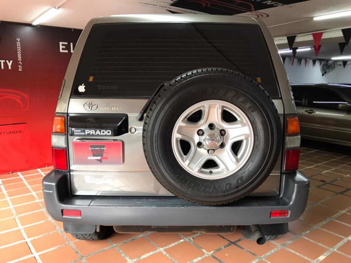 Imagen 5 de 11 de Toyota Meru 2.7 4x4