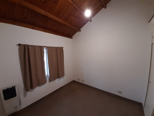 Imagen 10 de 14 de Excelente Departamento Permuta En Villa Luzuriaga 4 Ambientes Living Comedor Playroom