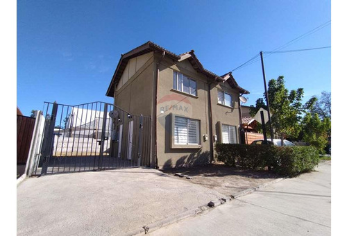 Arriendo Casa En Condominio Peñaflor