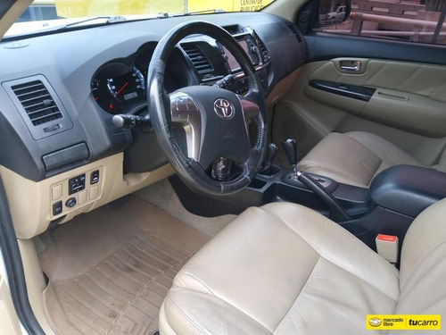 Toyota Fortuner Automática