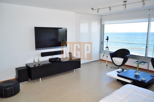 Divino Impecable Con Servicios-ref:4522