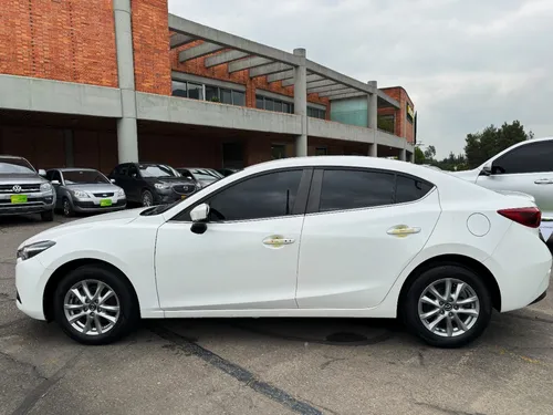 Mazda 3 Touring