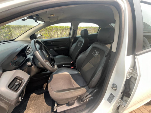 Chevrolet Onix plus Plus Joy Black