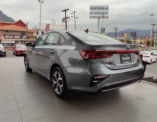 Imagen 3 de 15 de Kia Forte Sedan 2019 4p Lx, 2.0 L Mpi Atkinson Tm6, Ba, Bl,