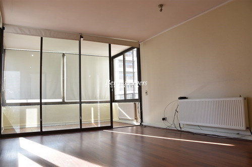 Departamento En Venta De 4 Dorm. En Vitacura