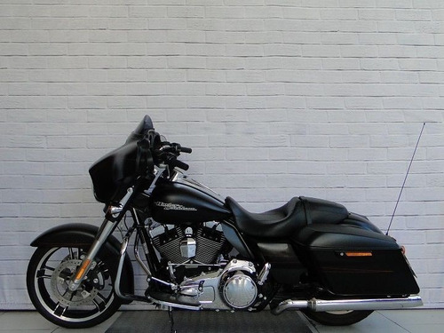 Harley Davidson Touring Street Glide - Q0202