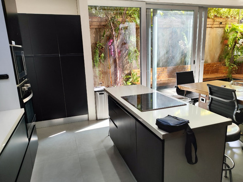 A5 .- Piantini .- 2 Dormitorio .- 2 Cocinas .- Piscina .- Jacuzzy .- Terraza Invernadero.
