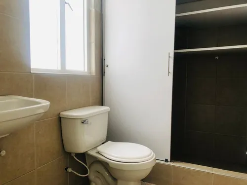 Bodega En Arriendo/venta En Santa Maria Del Lago. Cod A1002207