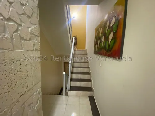 Tonwhouse En Venta - Mls #25-210