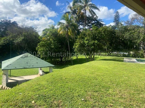 Agp Casa En Venta En Cerro Verde, Moderna Y Estilo, Con Anexo, Sin Problema De Agua 23-7688 Ys