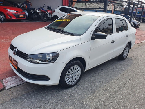 Imagem 1 de 10 de Volkswagen Voyage 2015 1.0 Trendline Total Flex 4p