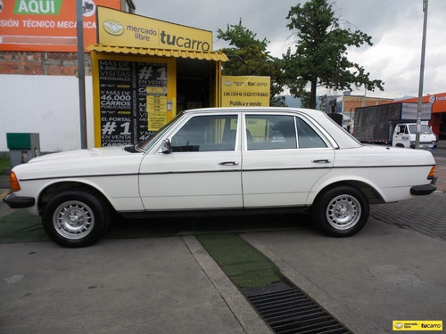 Imagen 4 de 15 de Mercedez-benz 230 E