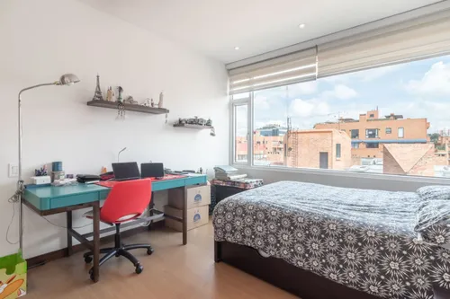 Apartamento En Venta En Chicó Navarra. Cod V9010