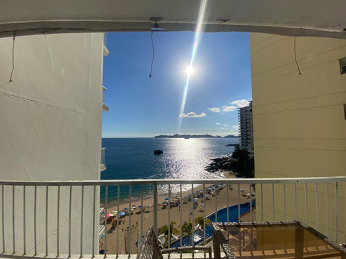 Departamento Sobre Playa En Acapulco Condominio La Torre De Acapulco R.a