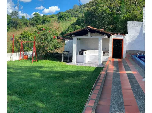 Finca De Recreo En Girardota, Vereda Hatillo. Inversión.
