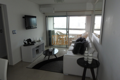 Con Servicios Muy Buen Edificio- Ref: 5363