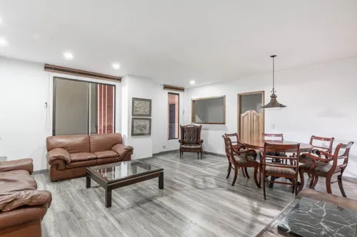 Apartamento En Venta En Los Rosales. Cod V21469