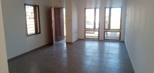 Imagen 3 de 6 de Alquiler Casa En San Ignacio De Horizonte