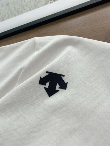 Camiseta De Letras Cóncavas Y Convexa Descente Playeras V