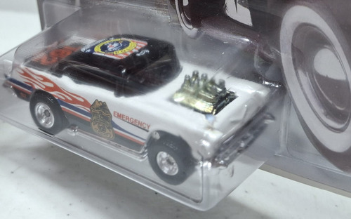 Mattel Hot Wheels 1:64 Cop Rods 57 Chevy 1999 Blanco (Usado)