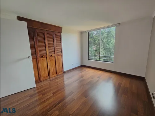 Amplios Espacios Y Excelente Ubicacion(mls#255253)